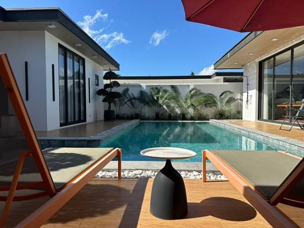 Luxury villa with a private swimming pool for sale in Phuket City. Conveniently located near shopping areas, Robinson, a
