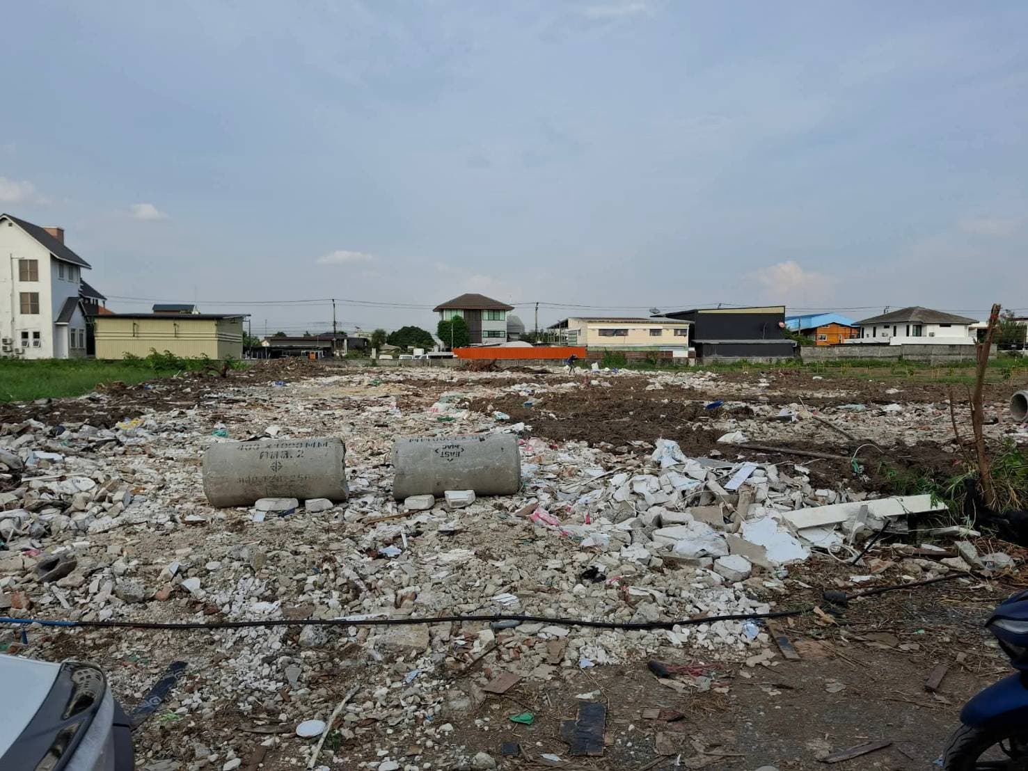 ขายถูกมาก!! ที่ดิน 1-2-51 ไร่ ทำเลทอง ตรงข้าม สน.บางชัน ใกล้รถไฟฟ้า ห้างแฟชั่น สวนสยาม มอเตอร์เวย์ฯ