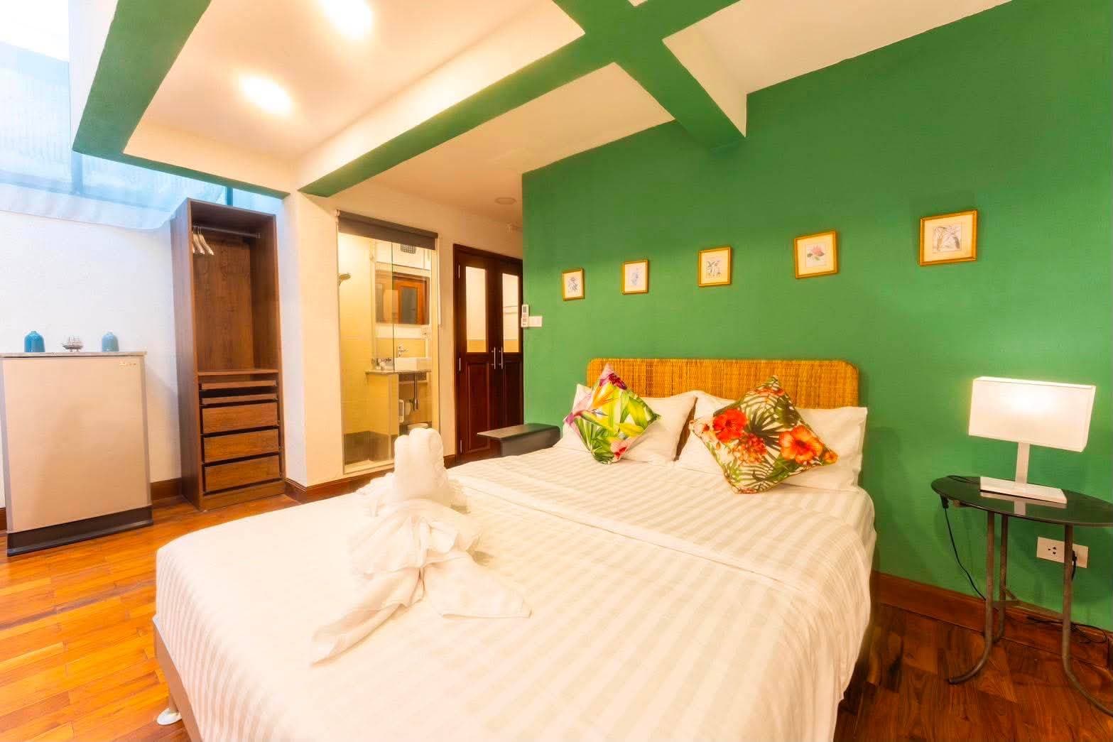 FOR RENT AT A GREAT PRICE!! Beautifully house, Sukhumvit Soi 15, Near BTS Asok and Terminal 21 6