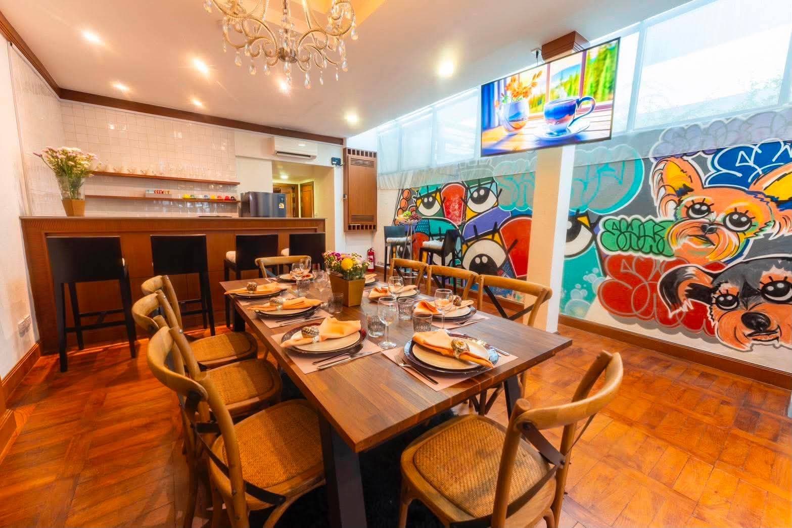 FOR RENT AT A GREAT PRICE!! Beautifully house, Sukhumvit Soi 15, Near BTS Asok and Terminal 21 3