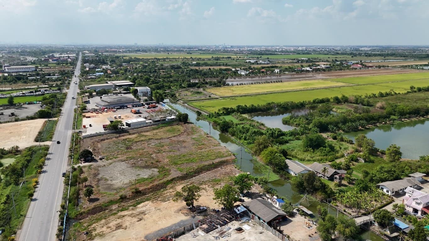 ขายถูกมาก!! ที่ดิน 6 ไร่ ทำเลทอง ติดถนนเลียบคลองมอญ ลาดกระบัง กทม. ใกล้มอเตอร์เวย์ นิคม สนามบินสุวรรณภูมิ 2