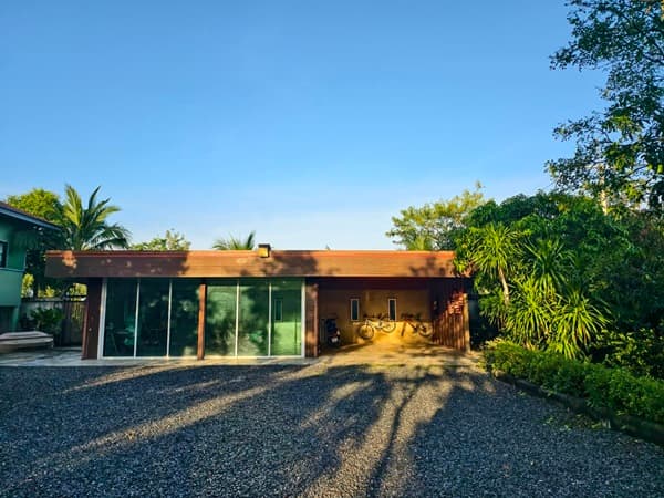 ขายบ้านสวน พร้อมที่ดิน รวม 3 ไร่ บึงกาสาม อ.หนองเสือ จ.ปทุมธานี น้ำไม่ท่วม เจ้าของขายเอง โทร.086-7777215 2