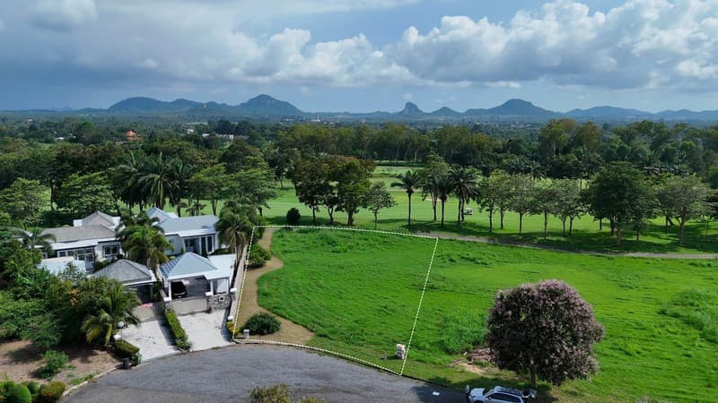 ขายที่ดิน ในสนามกอล์ฟ "ฟินิกซ์ โกล์ด กอล์ฟ แอนด์ คันทรี คลับ" (Phoenix Gold Golf & Country Club) นาจอมเทียน พัทยา ชลบุรี 2