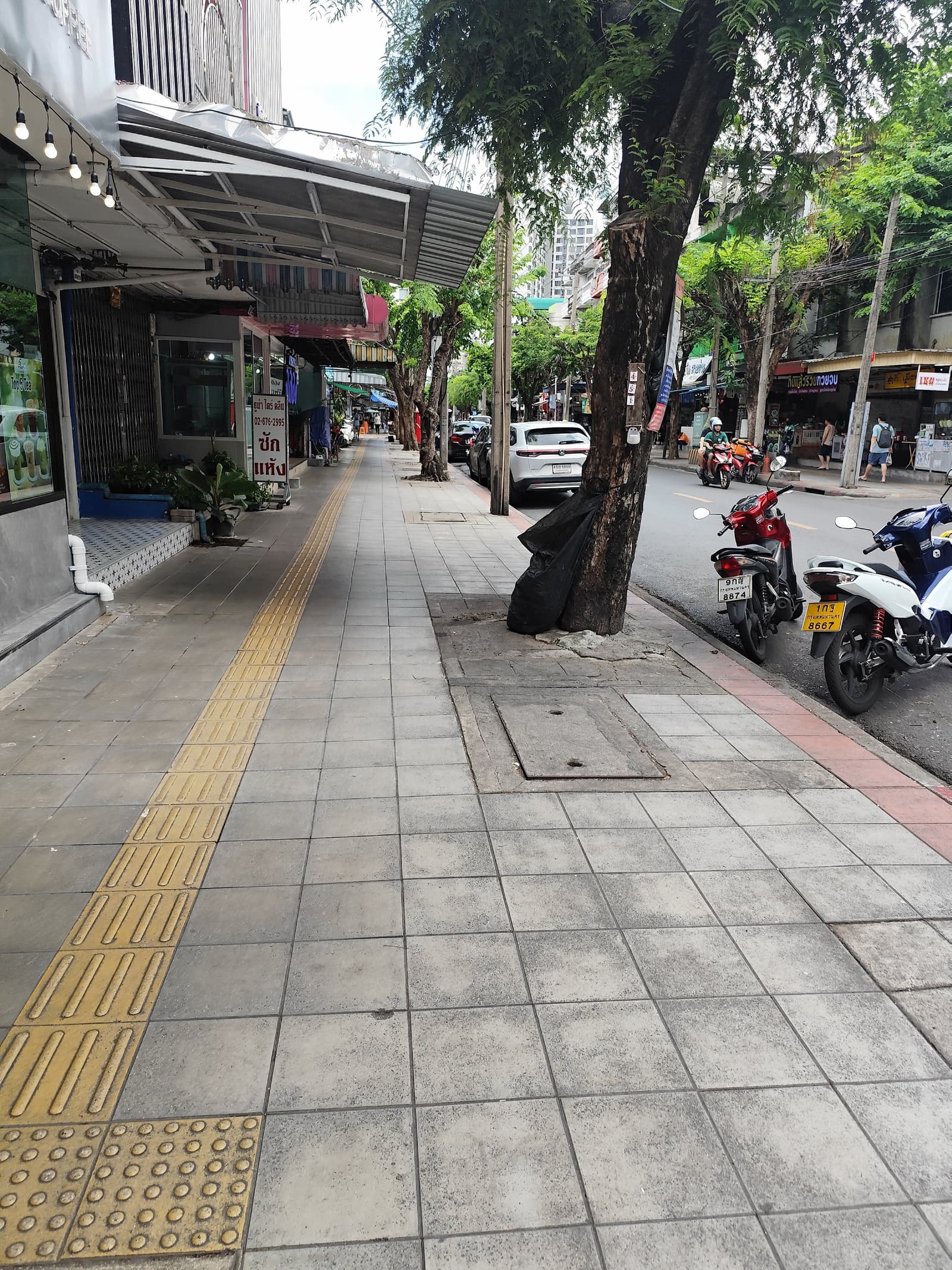 3-storey house with roof terrace, no parking, Soi Saint Louis, BTS Trok Chan, Bangkok 4