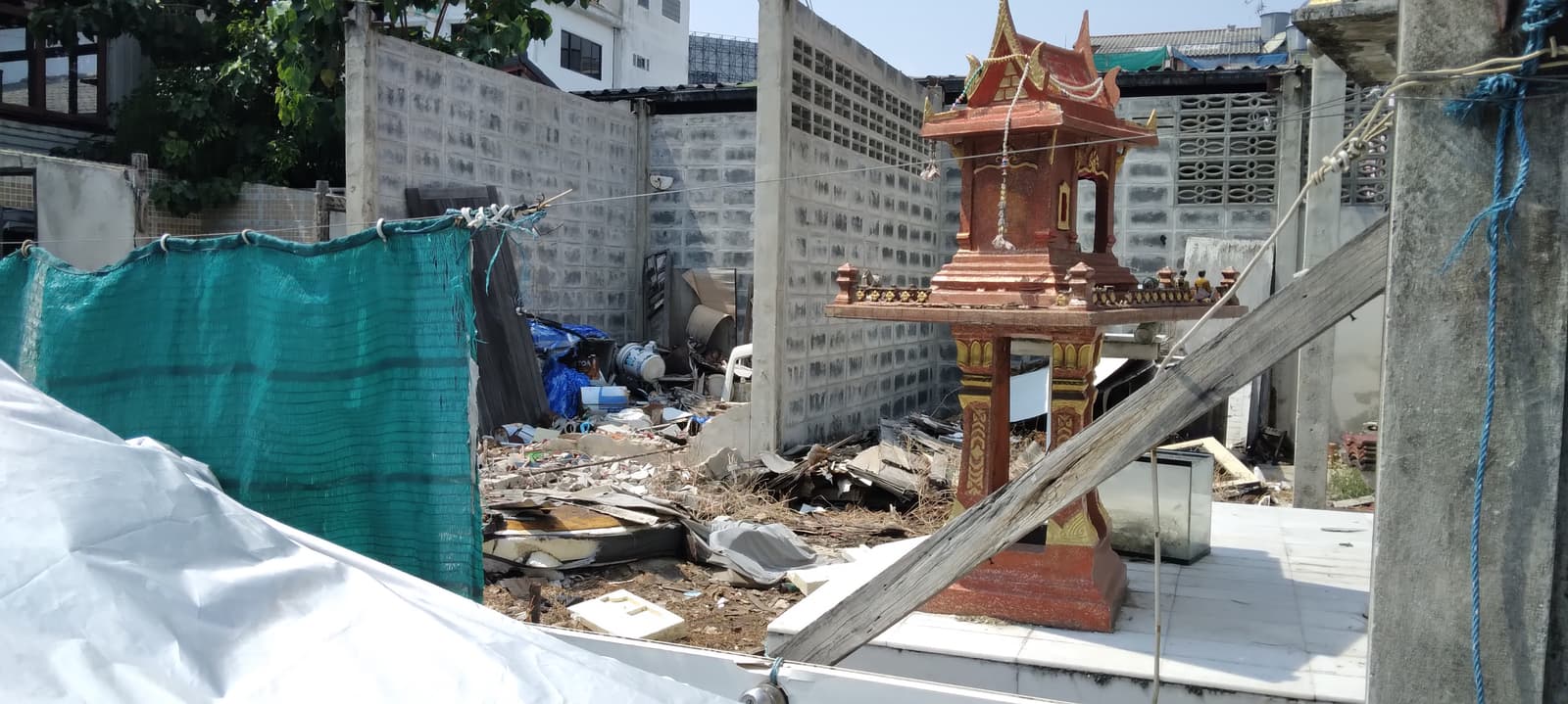 Land and old wooden House on sale need to rebuild BTS On-Nut Sukhumvit50-54 3