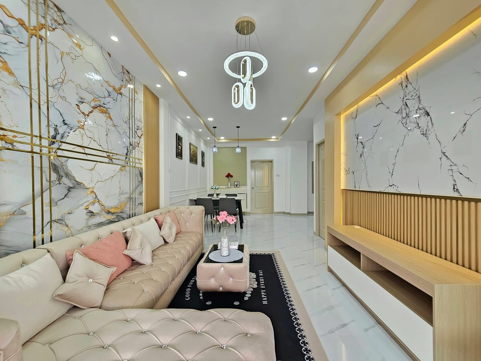 หมู่บ้านศรีประจักษ์7 ไทรน้อย นนทบุรี ทาวน์เฮาส์ 2 ชั้น ถนนเมนค้าขายได้ ตกแต่งใหม่พร้อมอยู่ หลังบ้านติดทุ่งนา