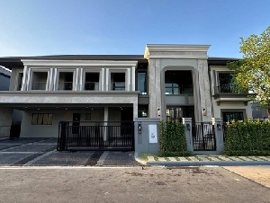บ้าน Grand Bangkok Boulevard กรุงเทพกรีฑา ราคาไม่แรง บ้านเดี่ยวหรูสไตล์ Modern Classic ฟังก์ชัน Double Master Bedroom ใกล้ ARL ลาดกระบัง และสนามบินสุวรรณภูมิ